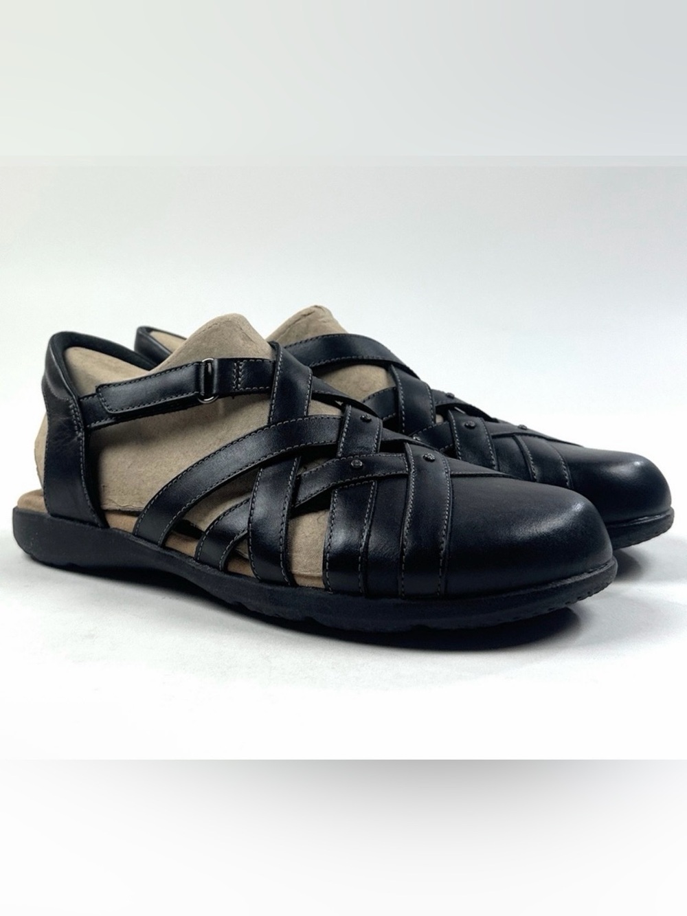 Clarks Elizabelle Sea Black Leather Women 8.5 Strappy Sandals Fisherman 26177120